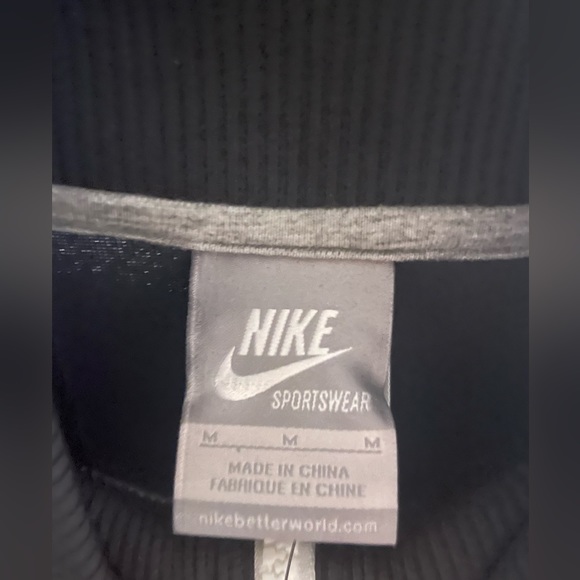 NIKE full front zip track jacket - Picture 3 of 5